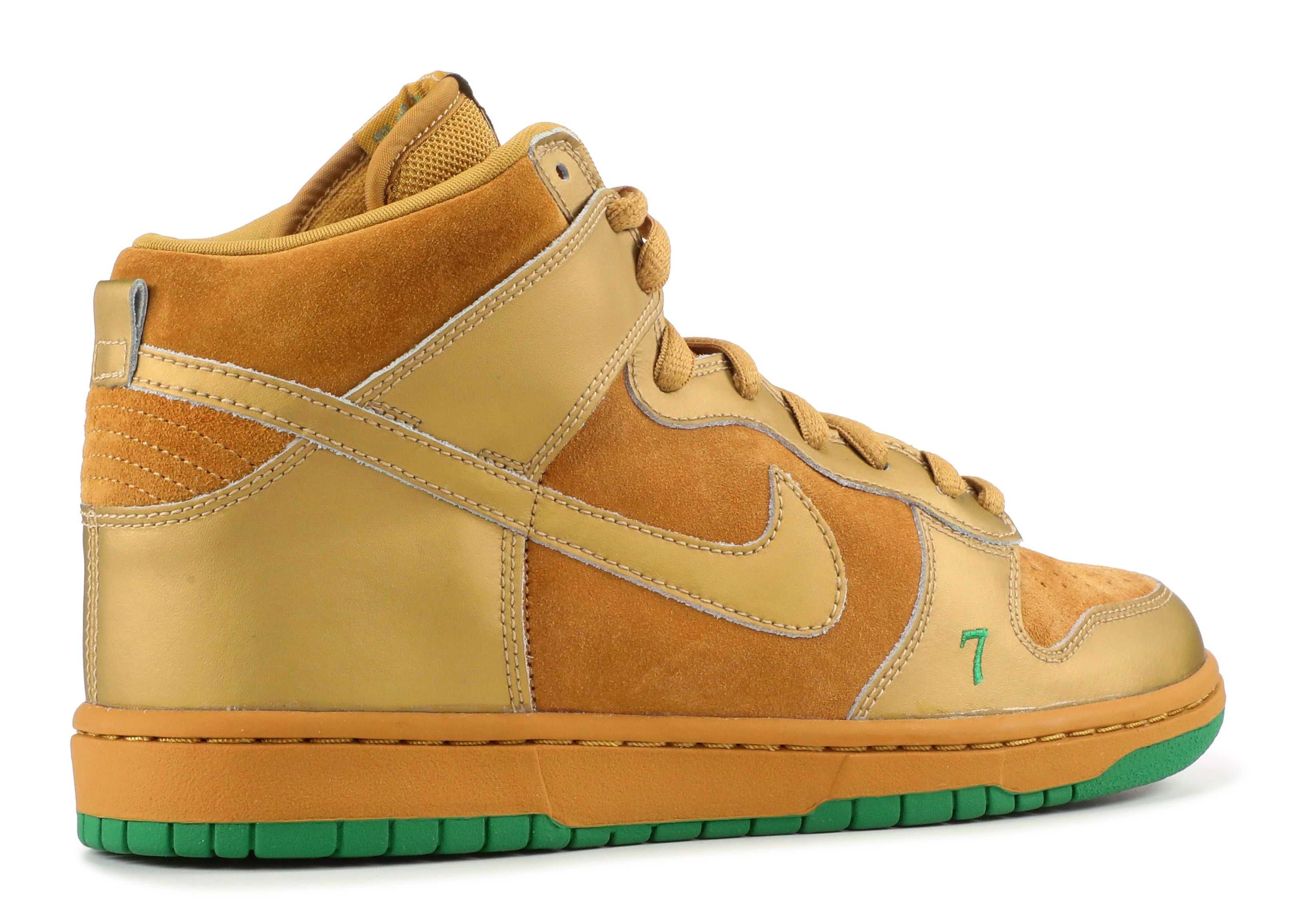 Dunk High Pro SB ‘Lucky’