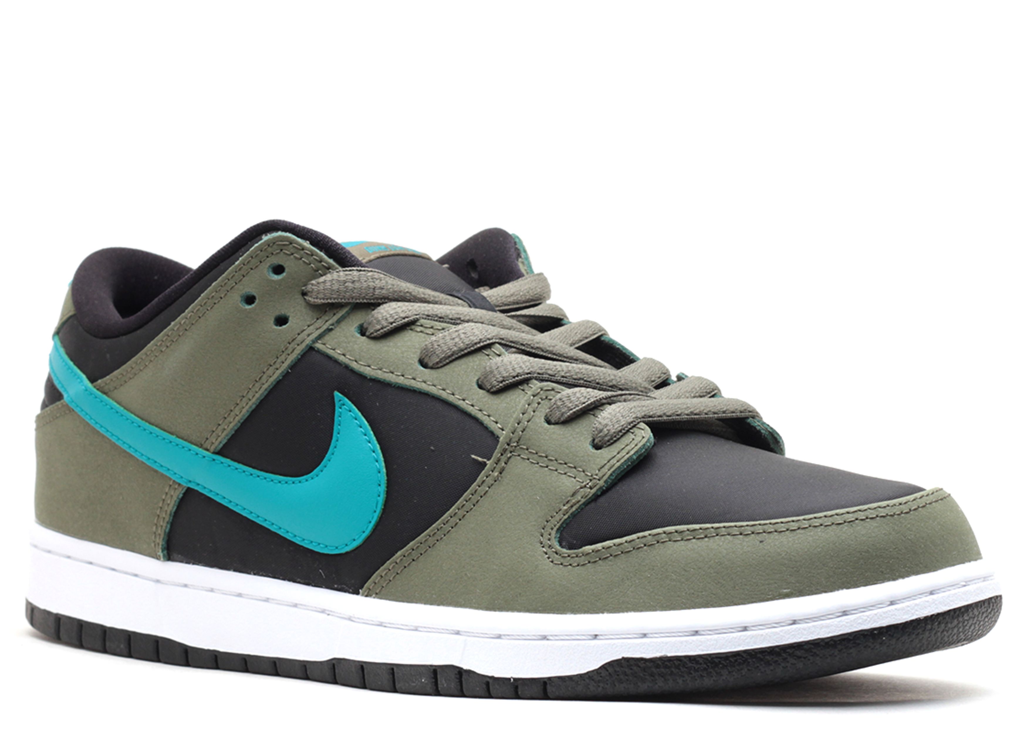 Dunk Low SB