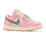 Wmns Dunk Low LX ‘Barbie’